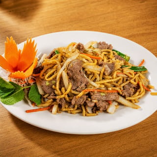 26. Lomein Noodles